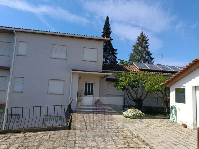 Moradia T10 para Venda em Oliveira do Hospital e São Paio de Gramaços Foto 8