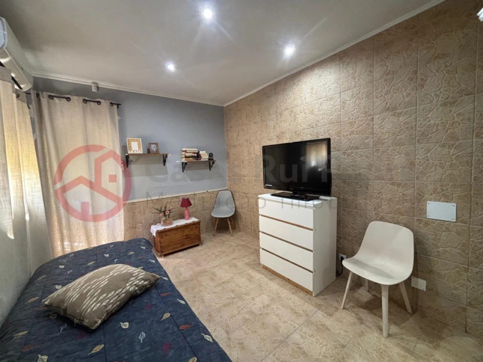 Moradia T3 para Venda em Laranjeiro e Feijó Foto 32