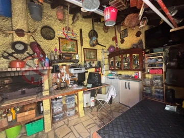 Moradia T3 para Venda em Laranjeiro e Feijó