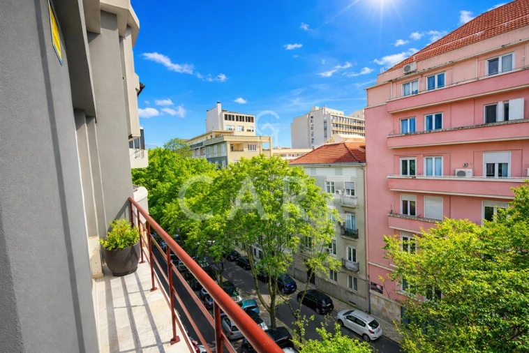 Apartamento T2 para Venda em Avenidas Novas Foto 10