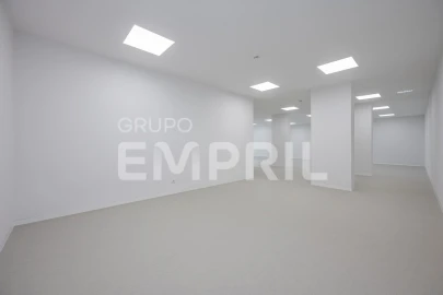 Escritório para Venda em Mafamude e Vilar do Paraíso