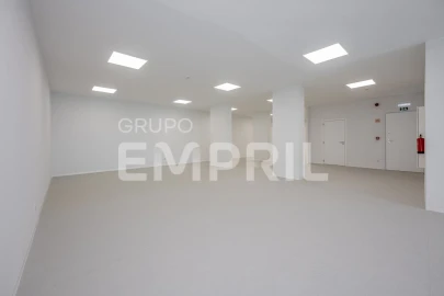 Escritório para Venda em Mafamude e Vilar do Paraíso