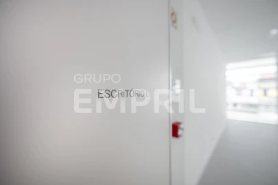 Escritório para Venda em Mafamude e Vilar do Paraíso