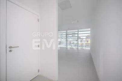 Escritório para Venda em Mafamude e Vilar do Paraíso