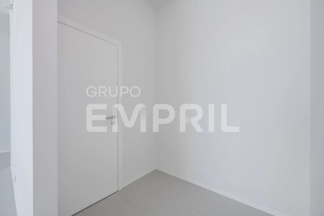 Escritório para Venda em Mafamude e Vilar do Paraíso Foto 7