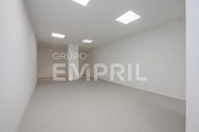 Escritório para Venda em Mafamude e Vilar do Paraíso