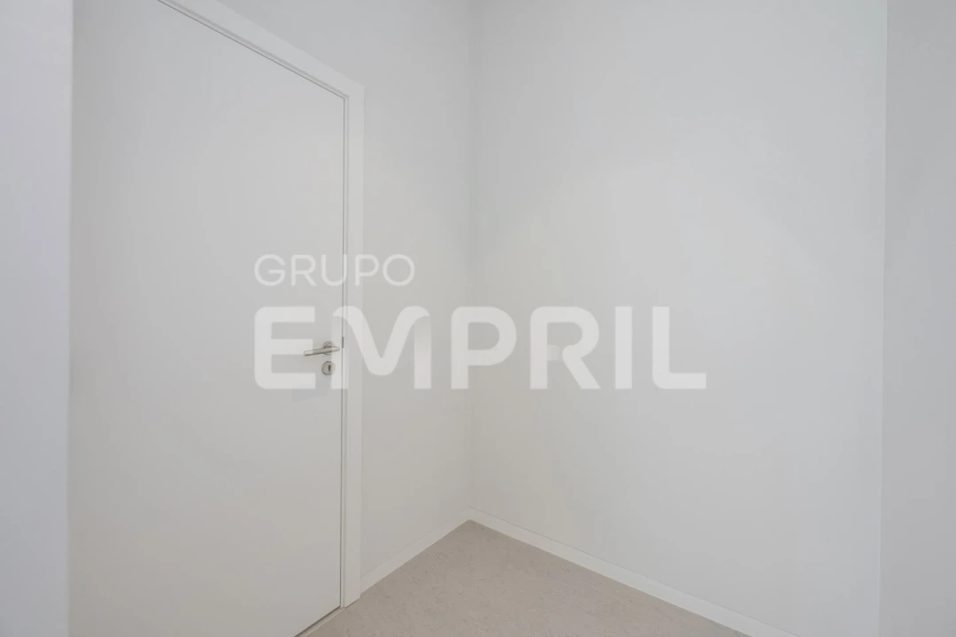 Escritório para Venda em Mafamude e Vilar do Paraíso Foto 12
