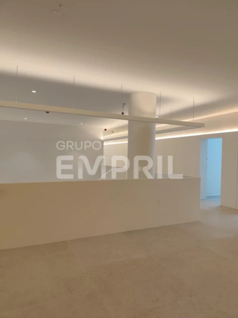 Escritório para Venda em Mafamude e Vilar do Paraíso