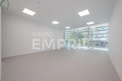 Escritório para Venda em Mafamude e Vilar do Paraíso