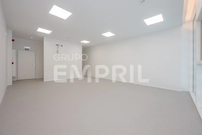 Escritório para Venda em Mafamude e Vilar do Paraíso