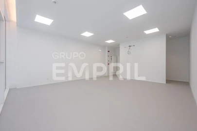 Escritório para Venda em Mafamude e Vilar do Paraíso