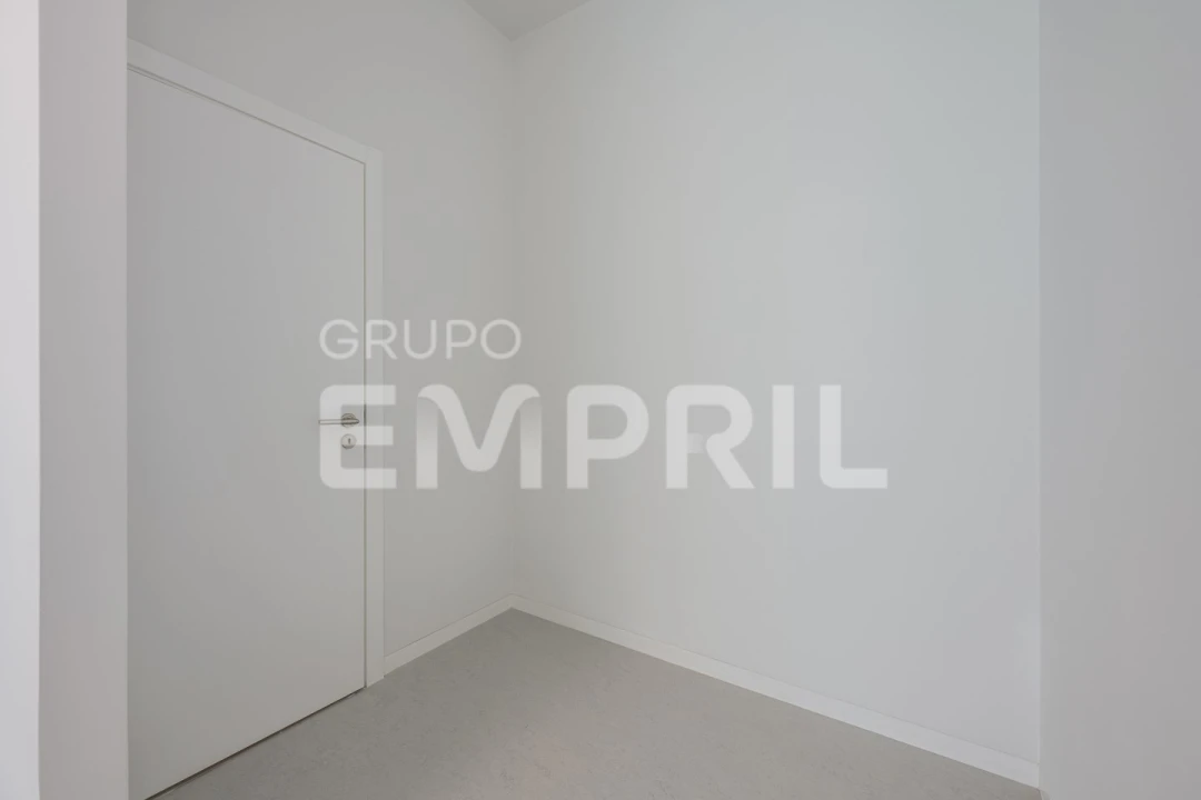 Escritório para Venda em Mafamude e Vilar do Paraíso Foto 9