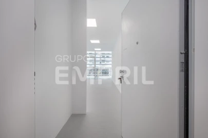 Escritório para Venda em Mafamude e Vilar do Paraíso