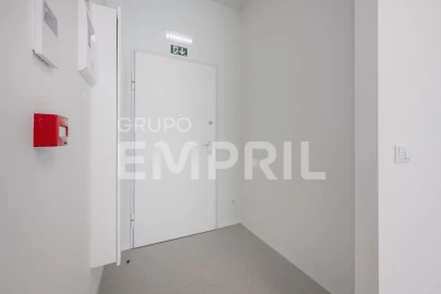 Escritório para Venda em Mafamude e Vilar do Paraíso