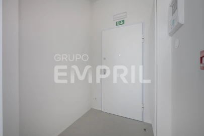 Escritório para Venda em Mafamude e Vilar do Paraíso