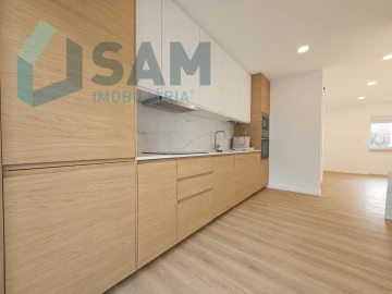 Apartamento T2 para Venda em Mina de Água