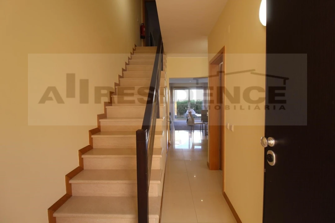 Moradia T2 para Venda em Albufeira e Olhos de Água Foto 11