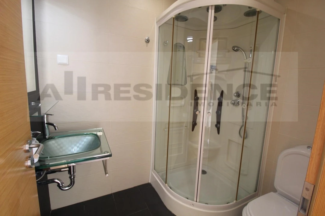 Moradia T2 para Venda em Albufeira e Olhos de Água Foto 21