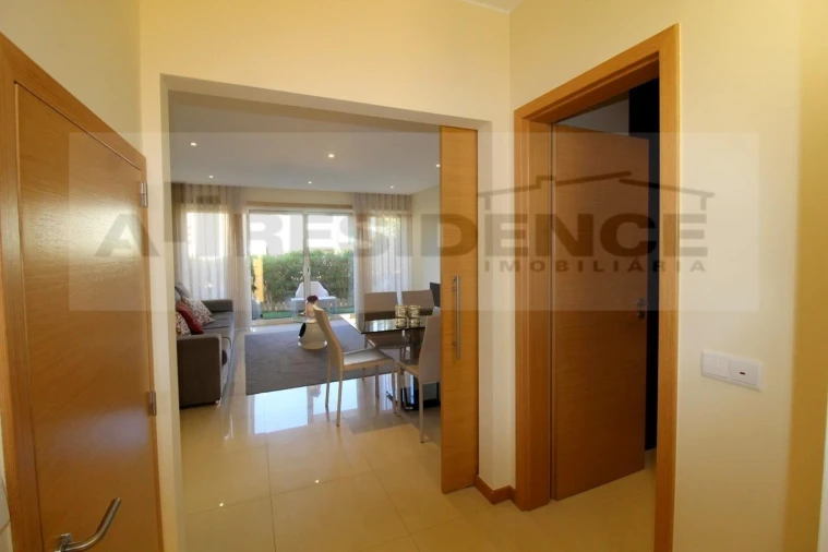 Moradia T2 para Venda em Albufeira e Olhos de Água Foto 3