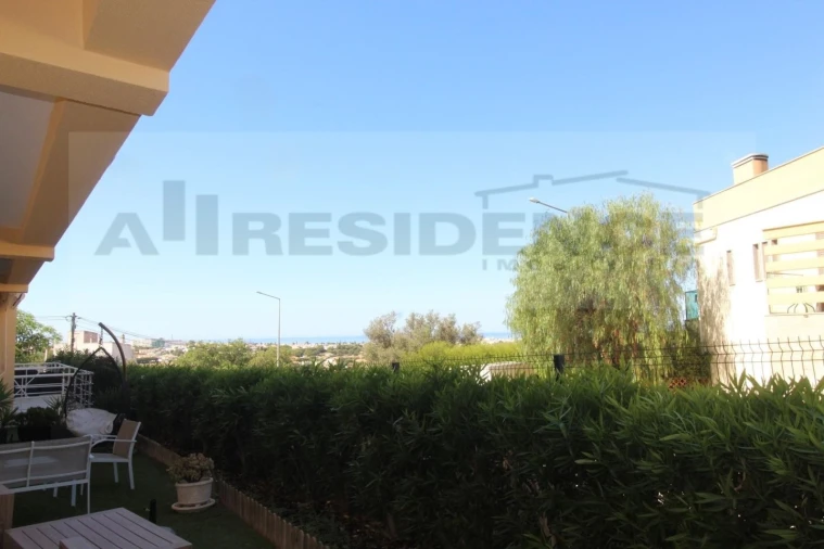 Moradia T2 para Venda em Albufeira e Olhos de Água Foto 10