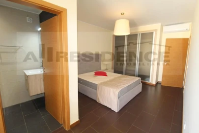 Moradia T3 para Venda em Albufeira e Olhos de Água