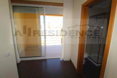 Moradia T3 para Venda em Albufeira e Olhos de Água