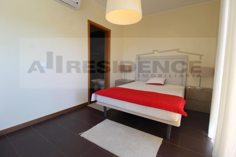 Moradia T3 para Venda em Albufeira e Olhos de Água Foto 16