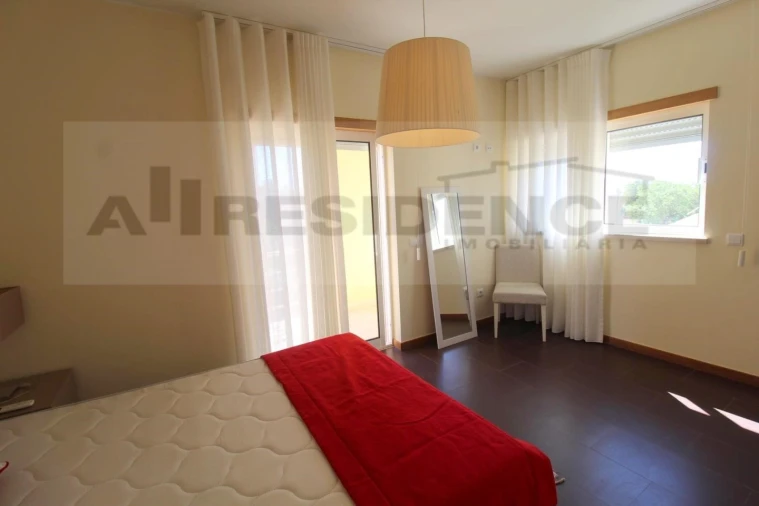 Moradia T3 para Venda em Albufeira e Olhos de Água Foto 19