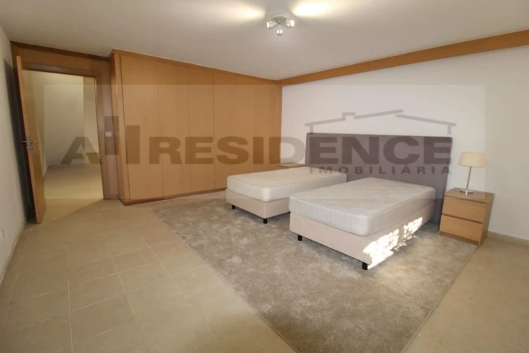 Moradia T3 para Venda em Albufeira e Olhos de Água Foto 38