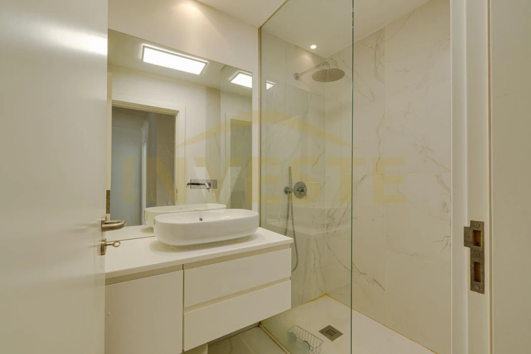 Apartamento T1 para Venda em Cascais e Estoril Foto 14