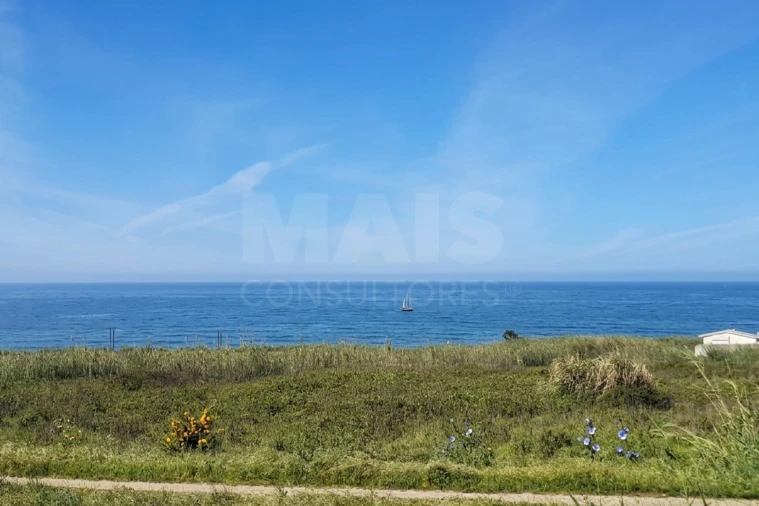 Terreno para Venda em Atouguia da Baleia Foto 2