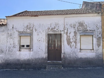 Moradia T3 para Venda em A dos Francos