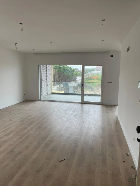 Apartamento T3 para Venda em Parceiros e Azoia