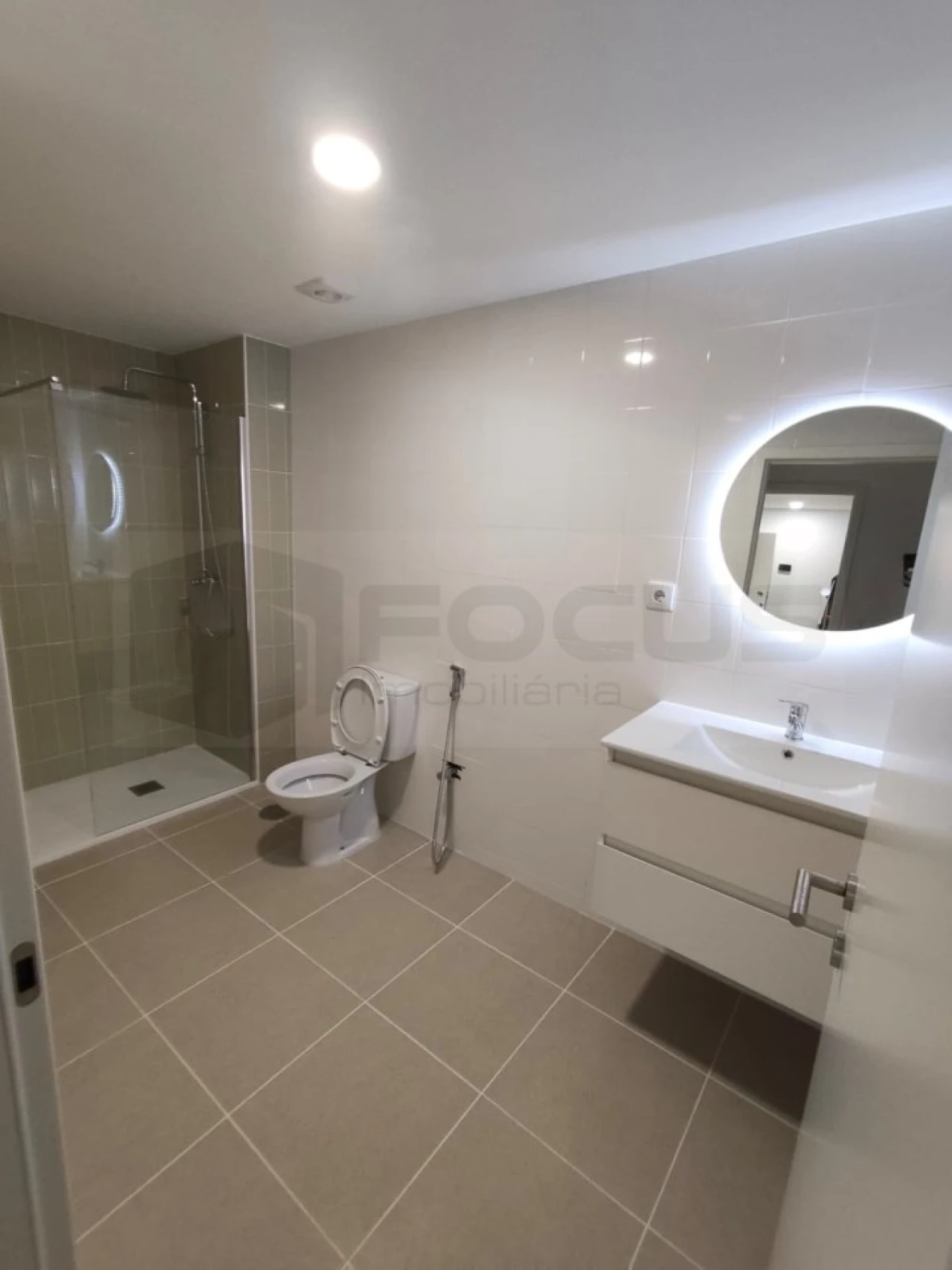 Apartamento T2 para Venda em Aradas Foto 7