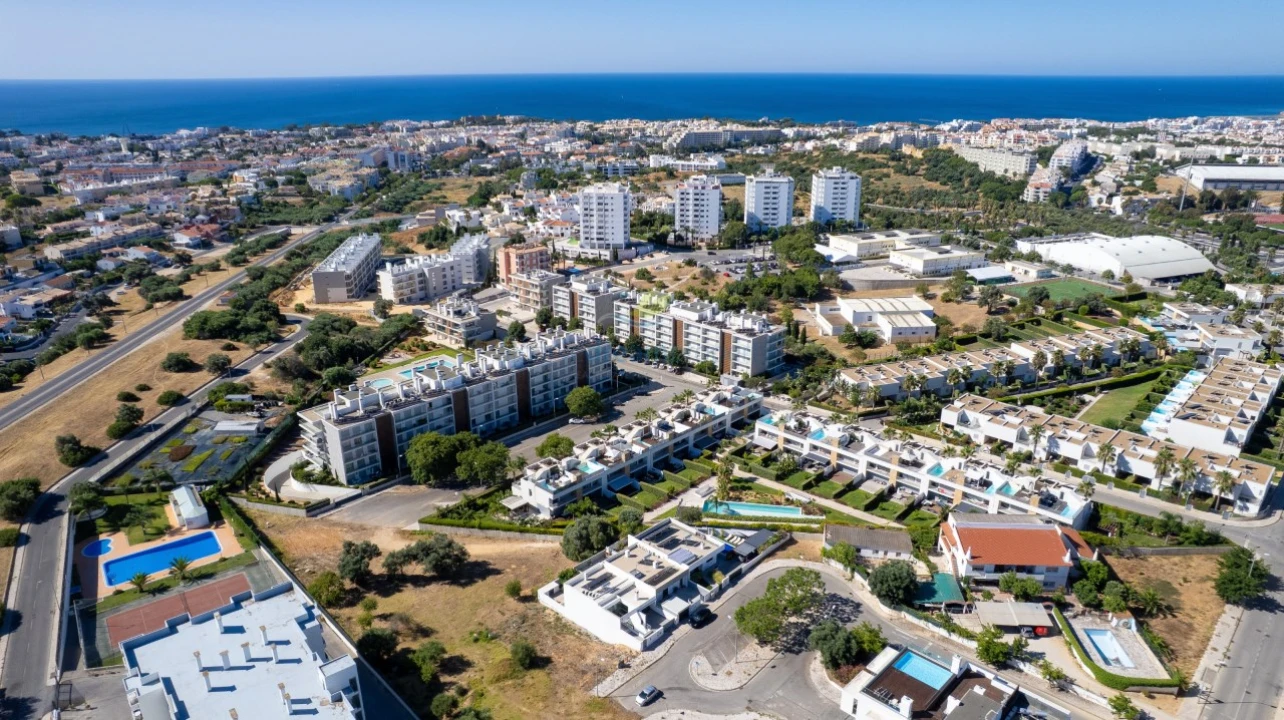 Terreno para Venda em Albufeira e Olhos de Água Foto 2