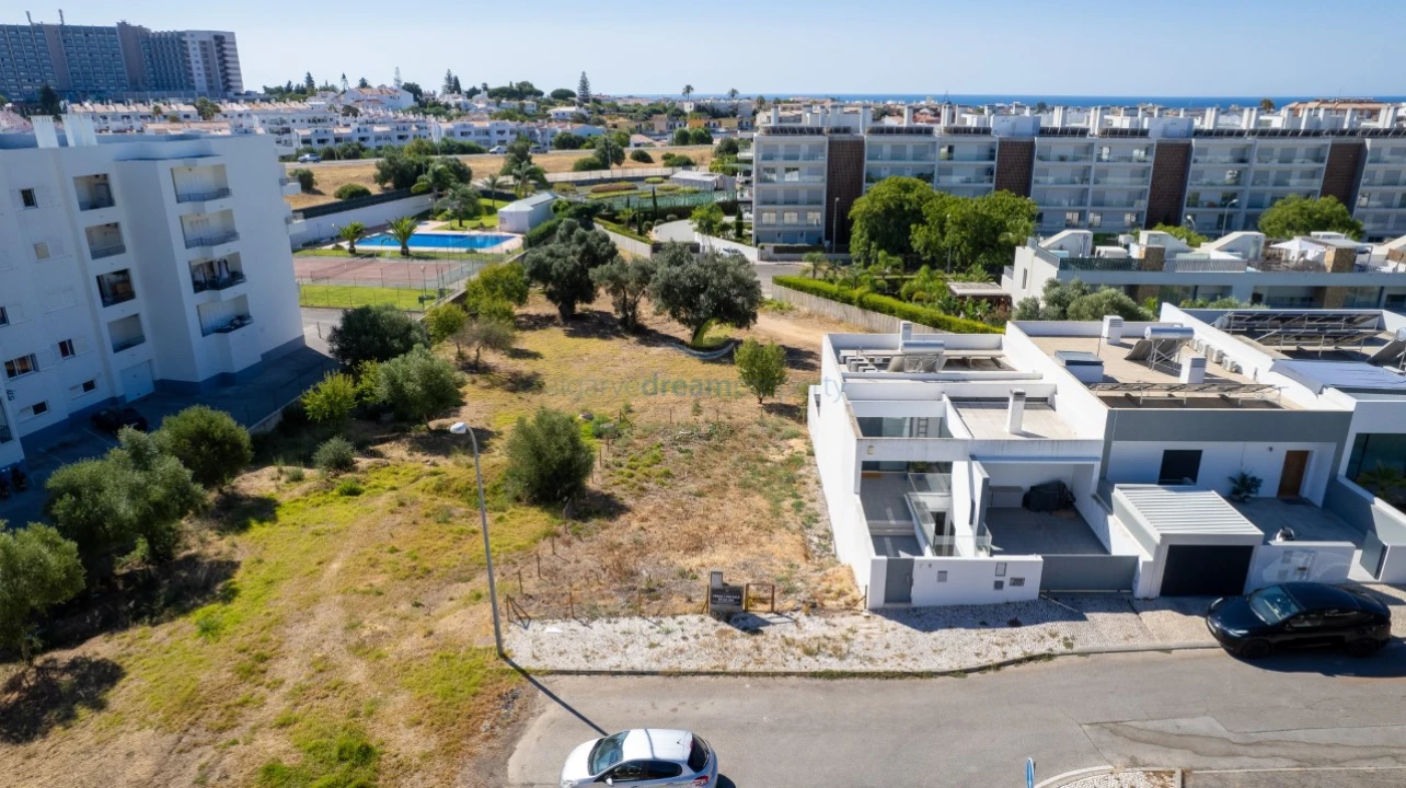 Terreno para Venda em Albufeira e Olhos de Água Foto 4