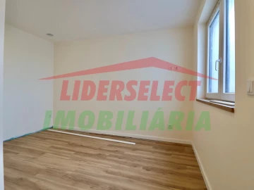 Moradia T4 para Venda em Silveira