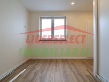 Moradia T4 para Venda em Silveira