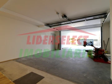 Moradia T4 para Venda em Silveira