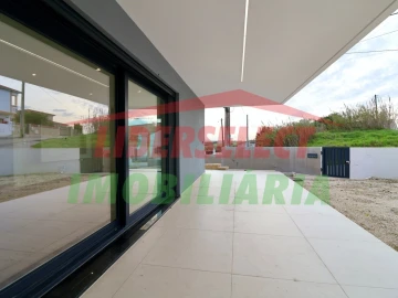 Moradia T4 para Venda em Silveira