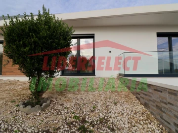 Moradia T4 para Venda em Silveira