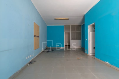 Prédio para Venda em Santa Maria do Castelo e Santiago e Santa Susana