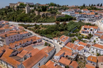 Prédio para Venda em Santa Maria do Castelo e Santiago e Santa Susana