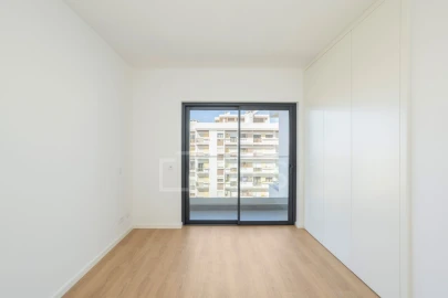 Apartamento T2 para Venda em Faro (Sé e São Pedro)