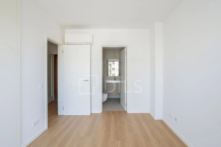 Apartamento T2 para Venda em Faro (Sé e São Pedro) Foto 19