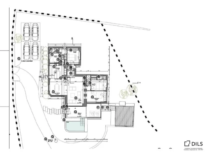 Moradia T4 para Venda em Colares Foto 24