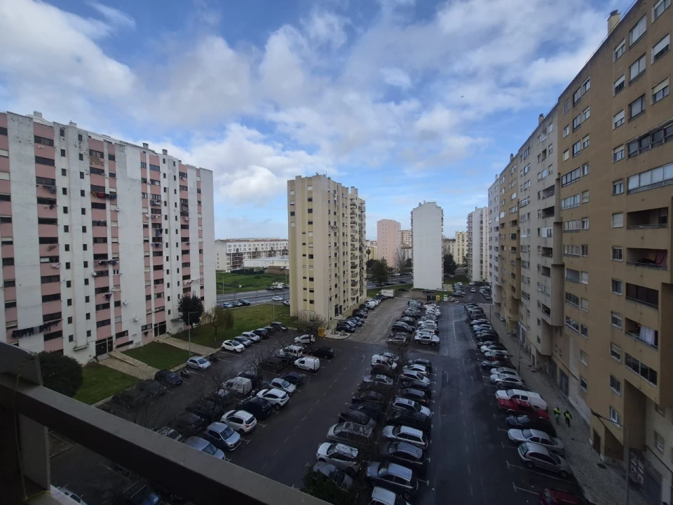 Apartamento T3 para Venda em Carregado e Cadafais Foto 14