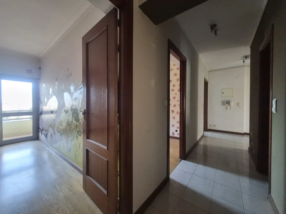 Apartamento T3 para Venda em Carregado e Cadafais Foto 23