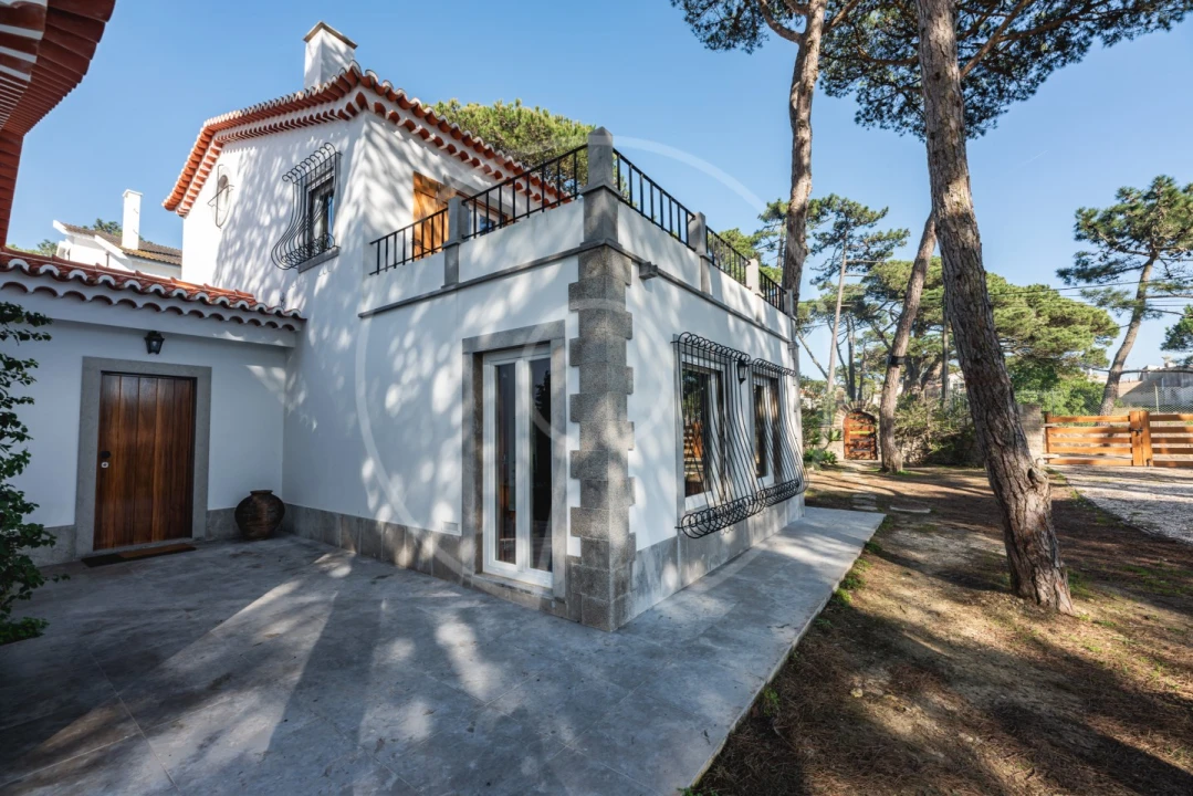 Moradia T5 para Venda em São João das Lampas e Terrugem Foto 4