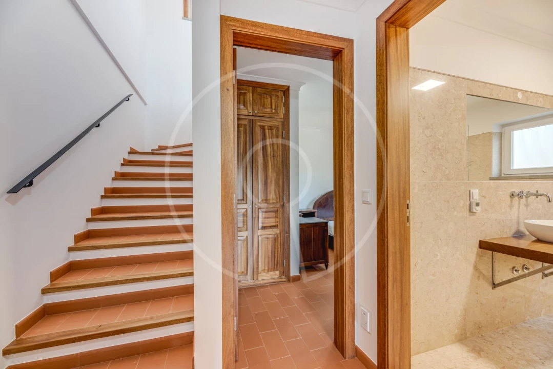 Moradia T5 para Venda em São João das Lampas e Terrugem Foto 23